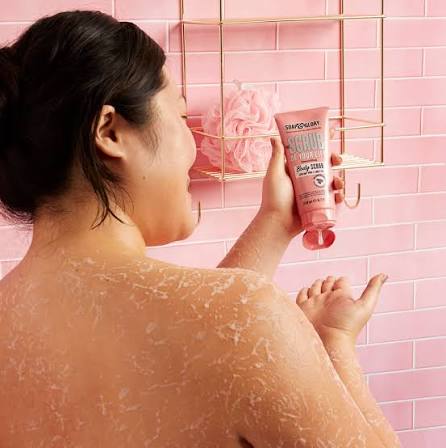 Soap & Glory The Scrub Of Your Life Smoothing Body Scrub 200ml | Exfoliating Body Scrub with Original Pink Fragrance - 3